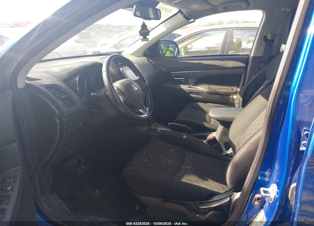 2021 MITSUBISHI OUTLANDER SPORT VIN: JA4APUAU7MU031683