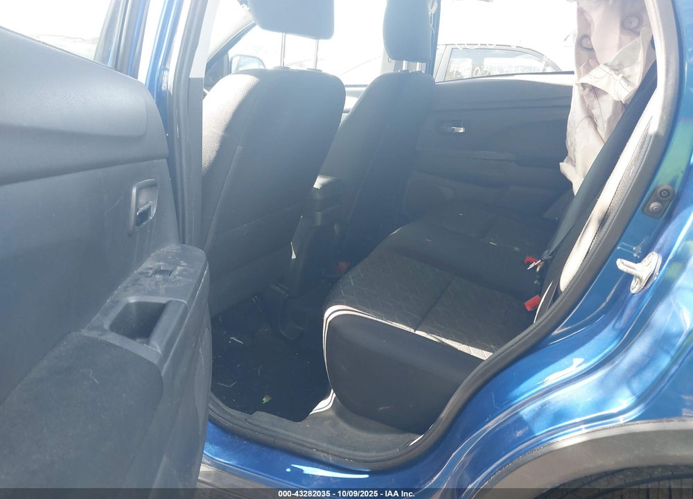 2021 MITSUBISHI OUTLANDER SPORT VIN: JA4APUAU7MU031683