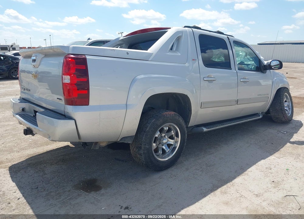 2011 CHEVROLET AVALANCHE 1500 LT1 VIN: 3GNMCFE0XBG358961