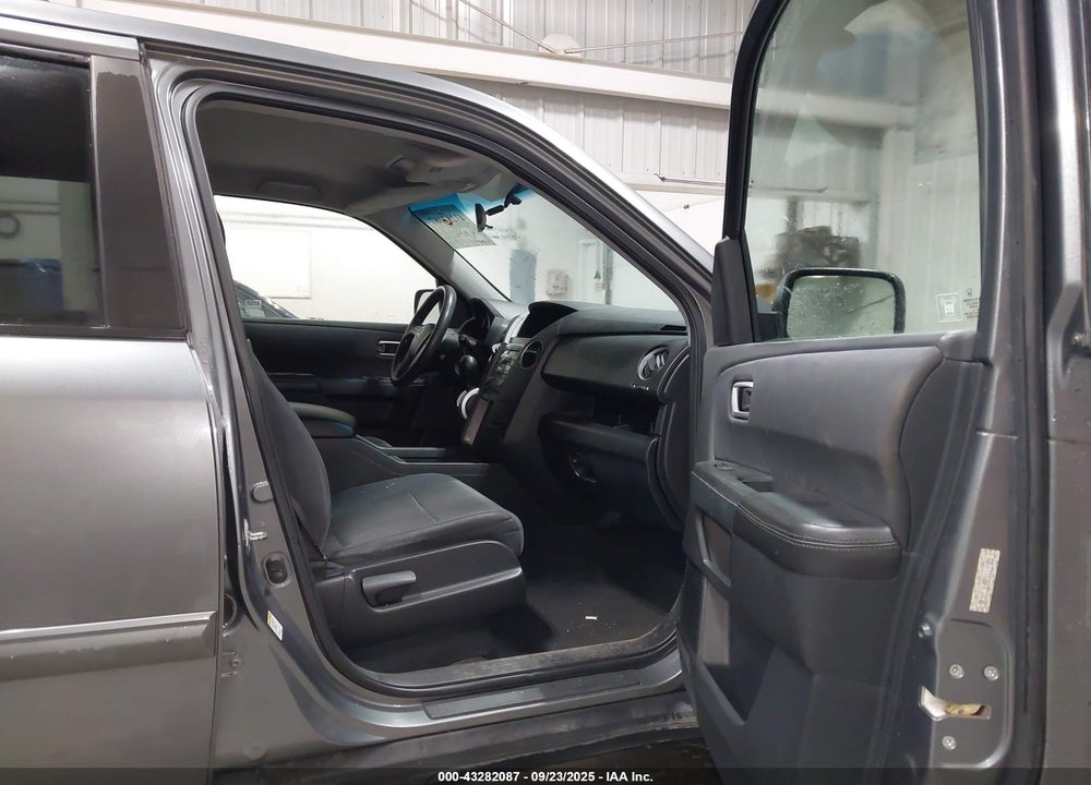 2009 HONDA PILOT EX VIN: 5FNYF38459B014923