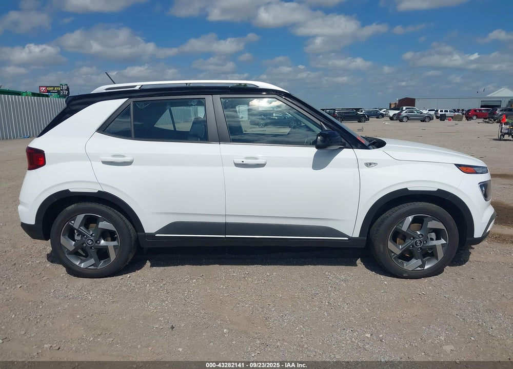 2024 HYUNDAI VENUE VIN: KMHRC8A37RU333089