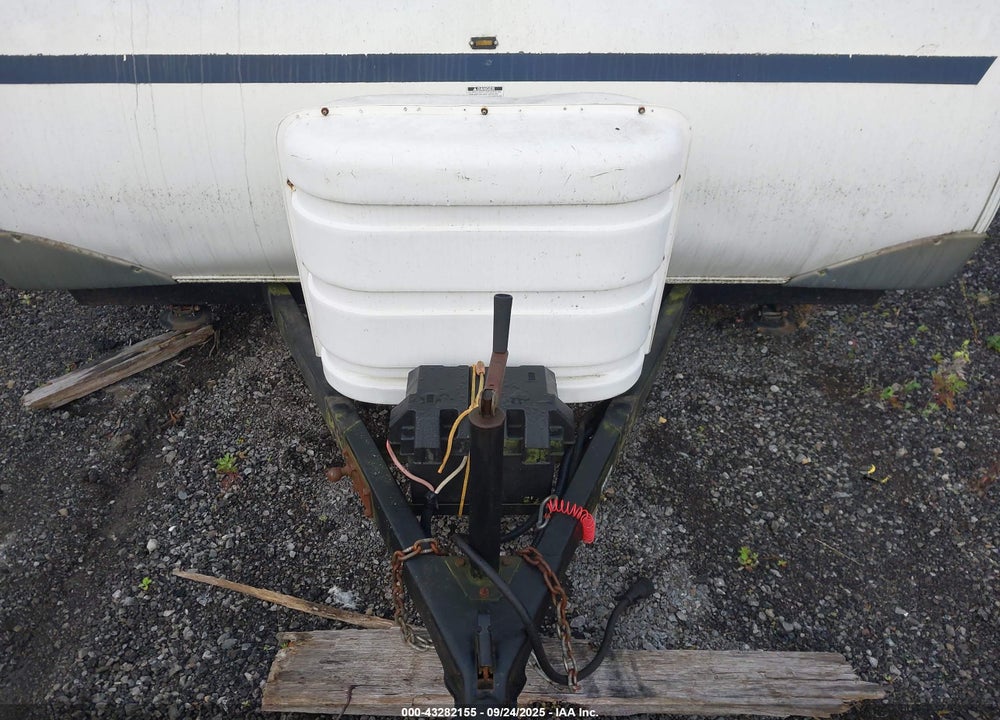 2004 FOREST RIVER SURVEYOR VIN: 4X4TSVB214L002843