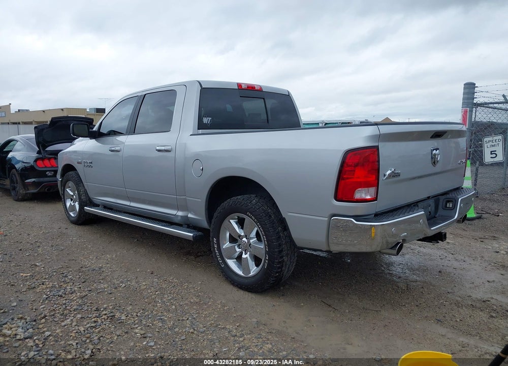 2017 RAM 1500 VIN: 3C6RR7LT2HG599381