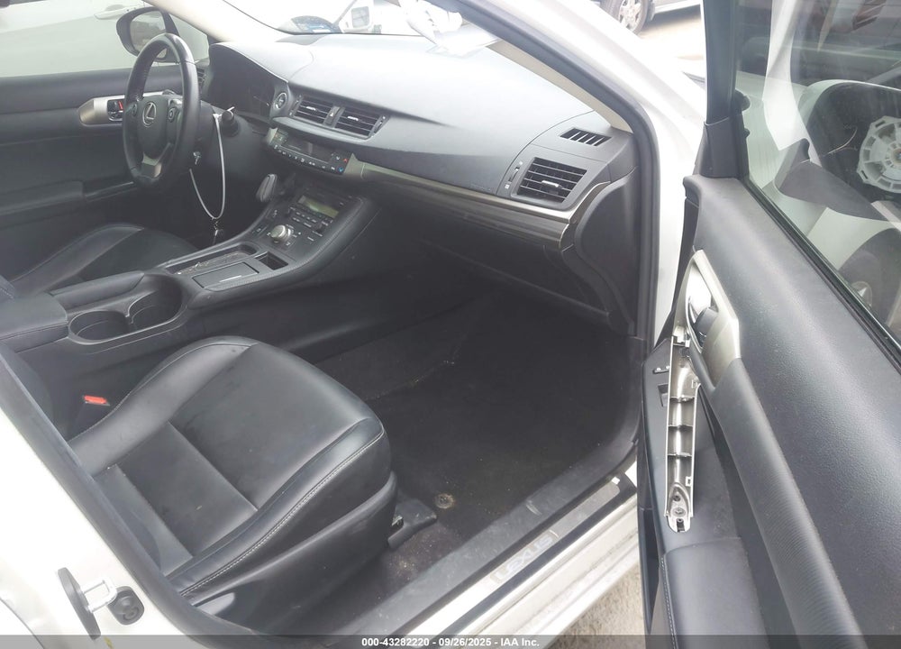 2016 LEXUS CT 200H VIN: JTHKD5BH4G2263201