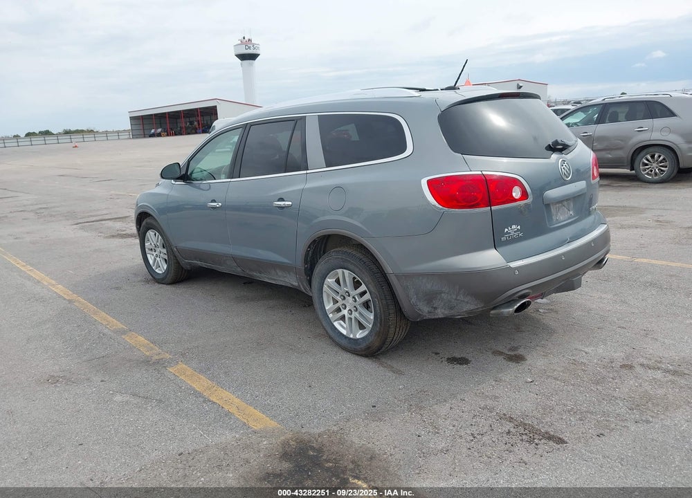 2008 BUICK ENCLAVE VIN: 5GAEV13778J181031