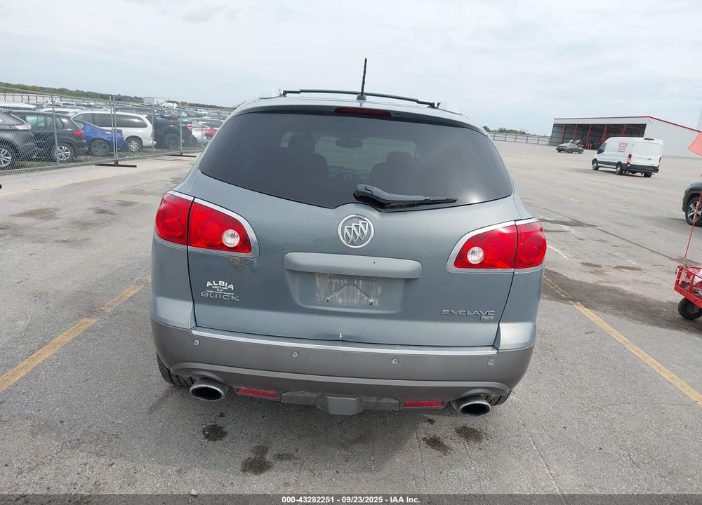 2008 BUICK ENCLAVE VIN: 5GAEV13778J181031