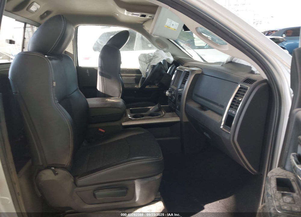 2018 RAM 1500 VIN: 3C6JR7CT5JG244756