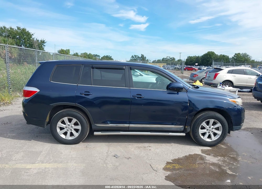 2013 TOYOTA HIGHLANDER VIN: 5TDBK3EH5DS213404