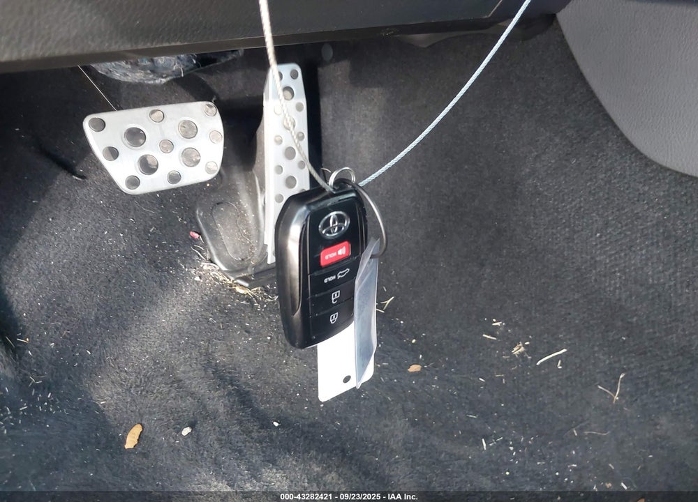 2025 TOYOTA CAMRY VIN: 4T1DAACK6SU142233