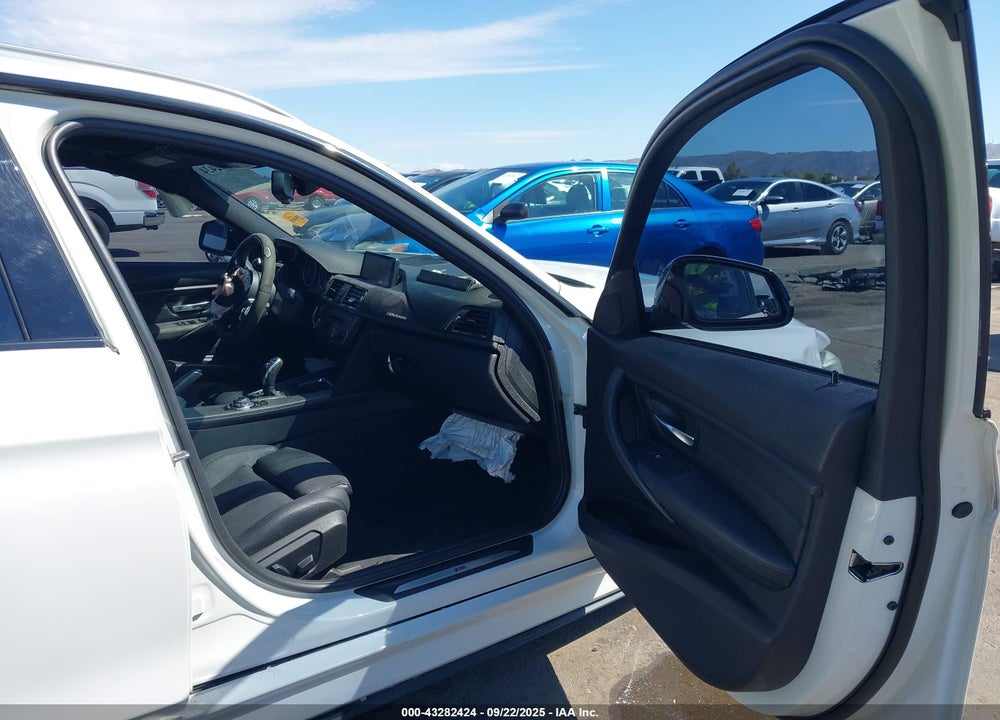 2014 BMW 3 SERIES VIN: WBA3G7C55EF186497