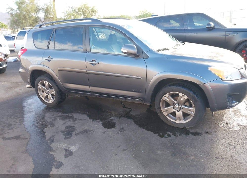 2011 TOYOTA RAV4 VIN: JTMWF4DVXB5040761