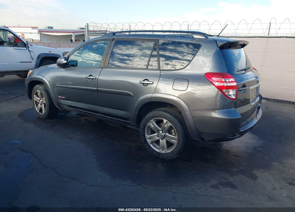 2011 TOYOTA RAV4 VIN: JTMWF4DVXB5040761