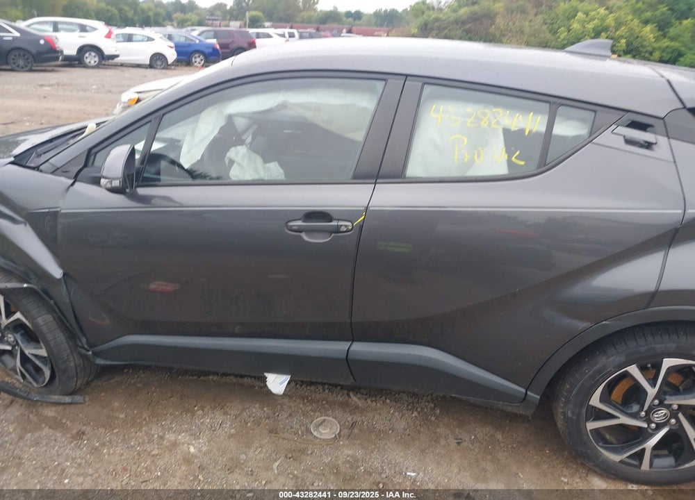 2019 TOYOTA C-HR VIN: NMTKHMBX7KR077577