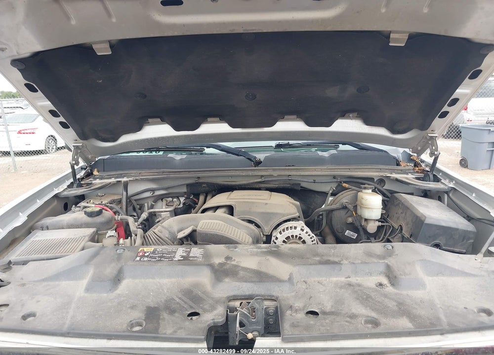 2013 CHEVROLET SILVERADO 1500 LT VIN: 3GCPCSE08DG242403