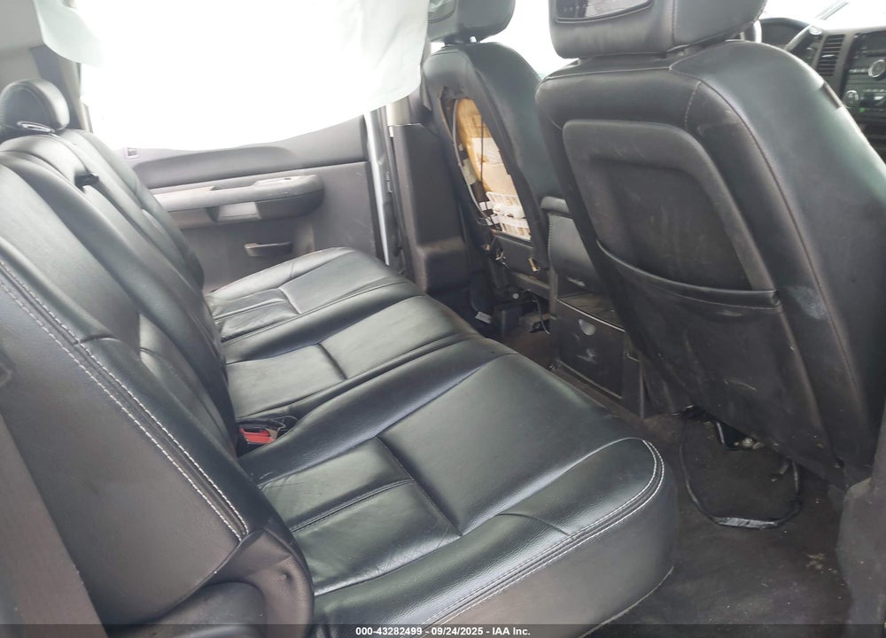 2013 CHEVROLET SILVERADO 1500 LT VIN: 3GCPCSE08DG242403