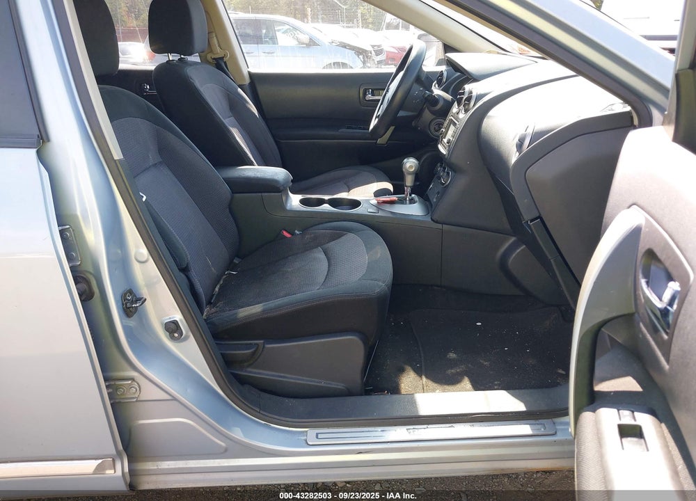2013 NISSAN ROGUE VIN: JN8AS5MV6DW121950
