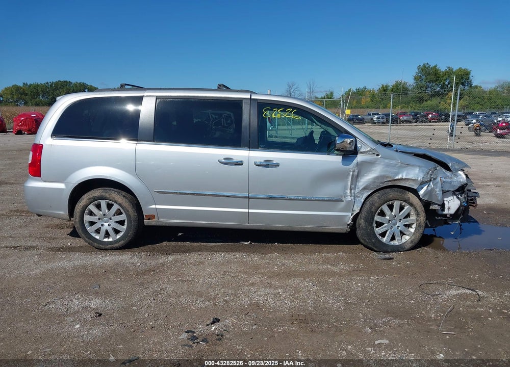 2012 CHRYSLER TOWN & COUNTRY VIN: 2C4RC1CG8CR383810