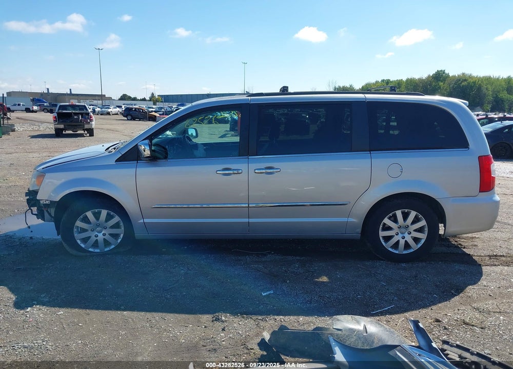 2012 CHRYSLER TOWN & COUNTRY VIN: 2C4RC1CG8CR383810