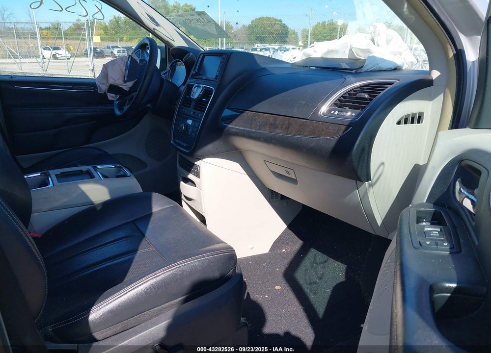 2012 CHRYSLER TOWN & COUNTRY VIN: 2C4RC1CG8CR383810