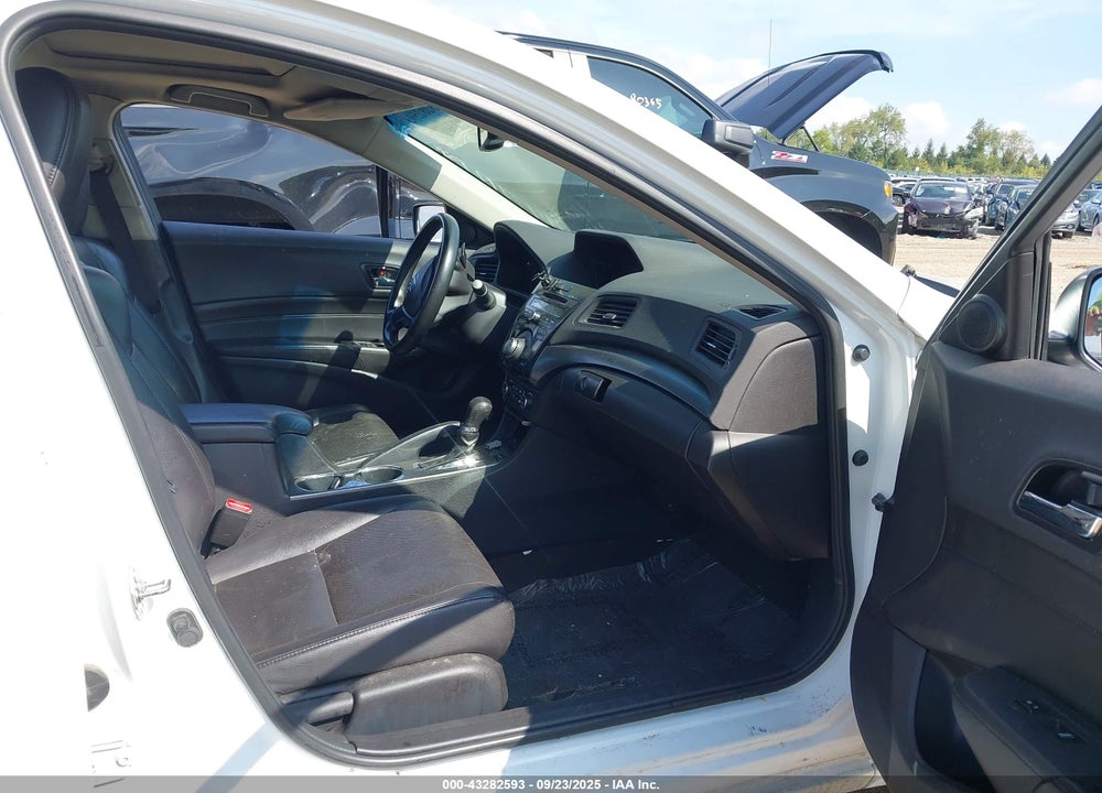 2015 ACURA ILX VIN: 19VDE1F76FE010411