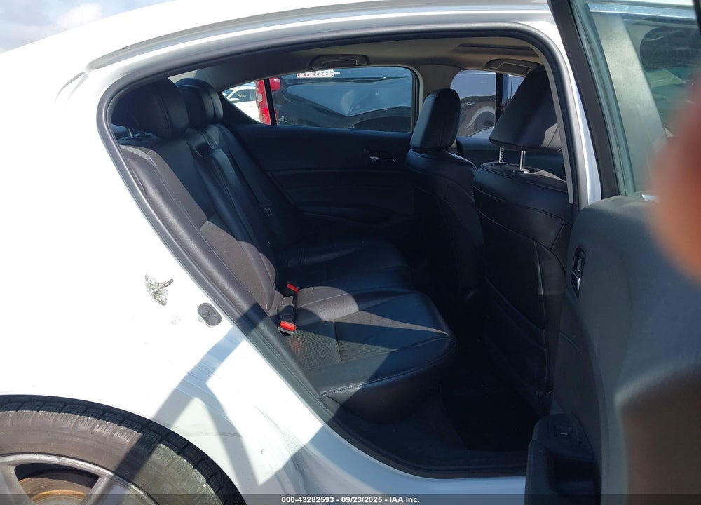 2015 ACURA ILX VIN: 19VDE1F76FE010411