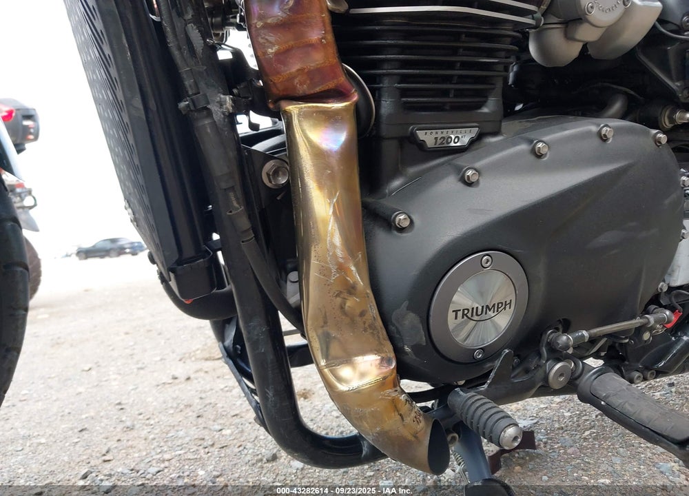 2023 TRIUMPH MOTORCYCLE BONNEVILLE BOBBER VIN: SMTD53HL7PTBF9416