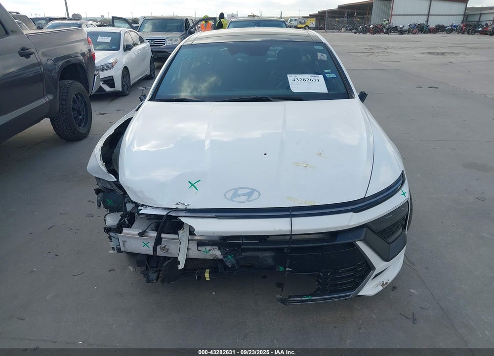 2024 HYUNDAI SONATA VIN: KMHL54JC2RA352112