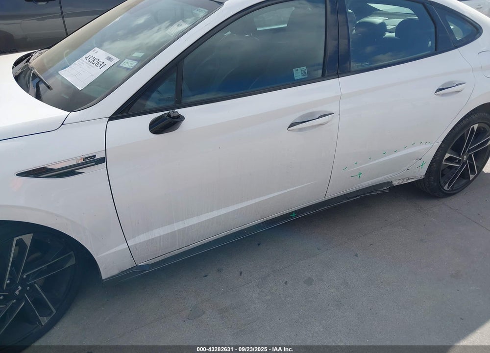 2024 HYUNDAI SONATA VIN: KMHL54JC2RA352112