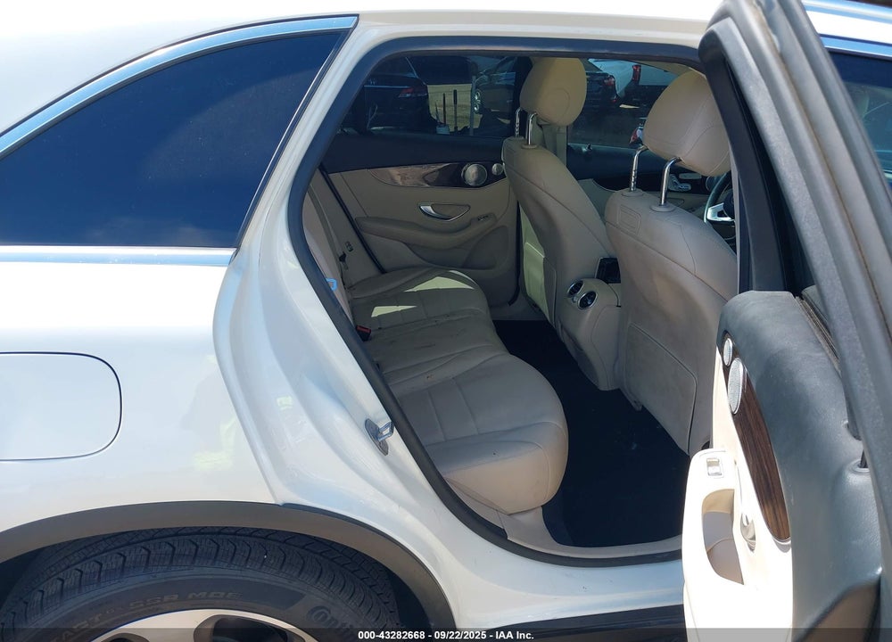 2018 MERCEDES-BENZ GLC CLASS VIN: WDC0G4JB6JV111668