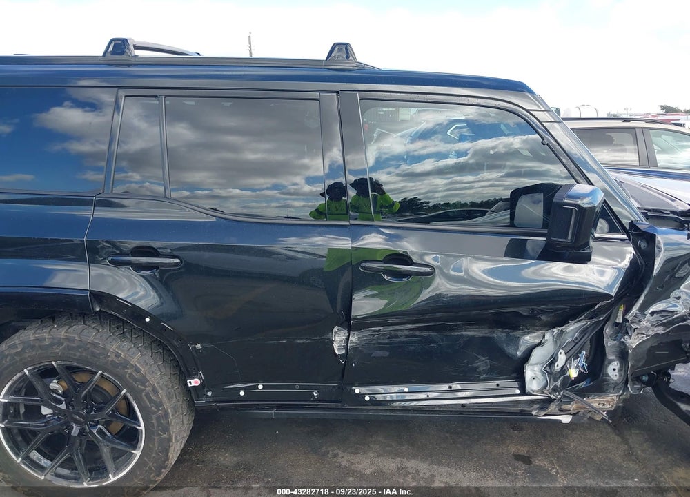 2025 LEXUS GX 550 VIN: JTJVBCDX3S5042125