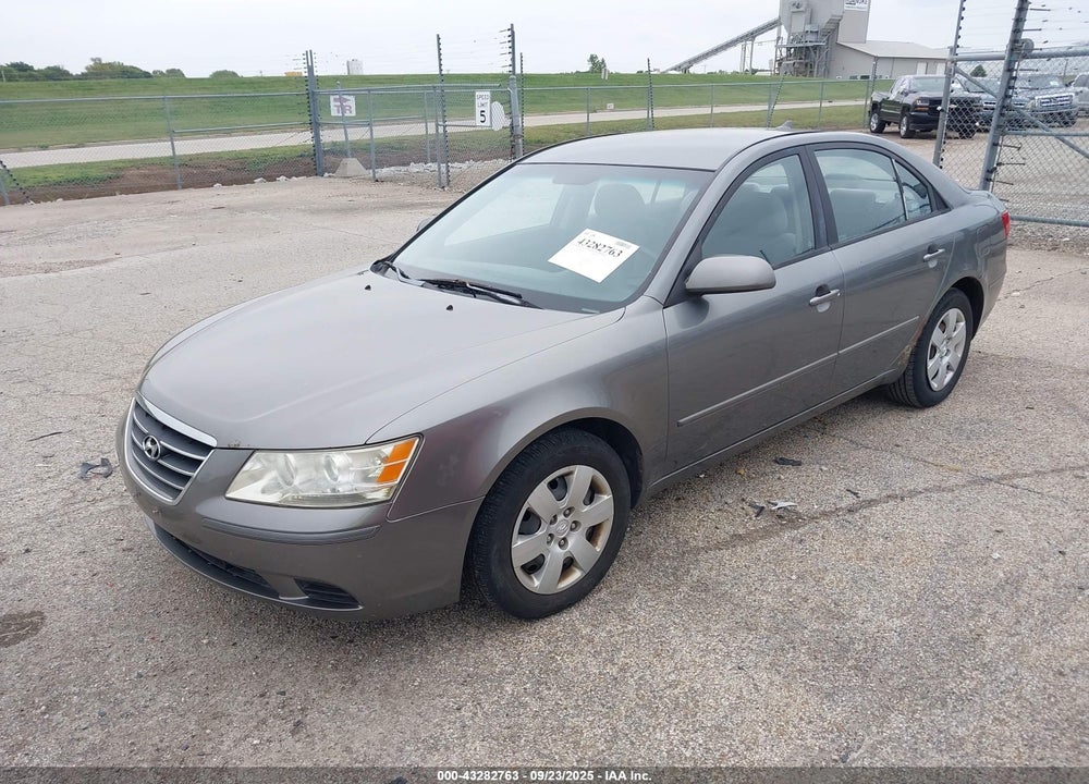 2010 HYUNDAI SONATA VIN: 5NPET4AC5AH617931