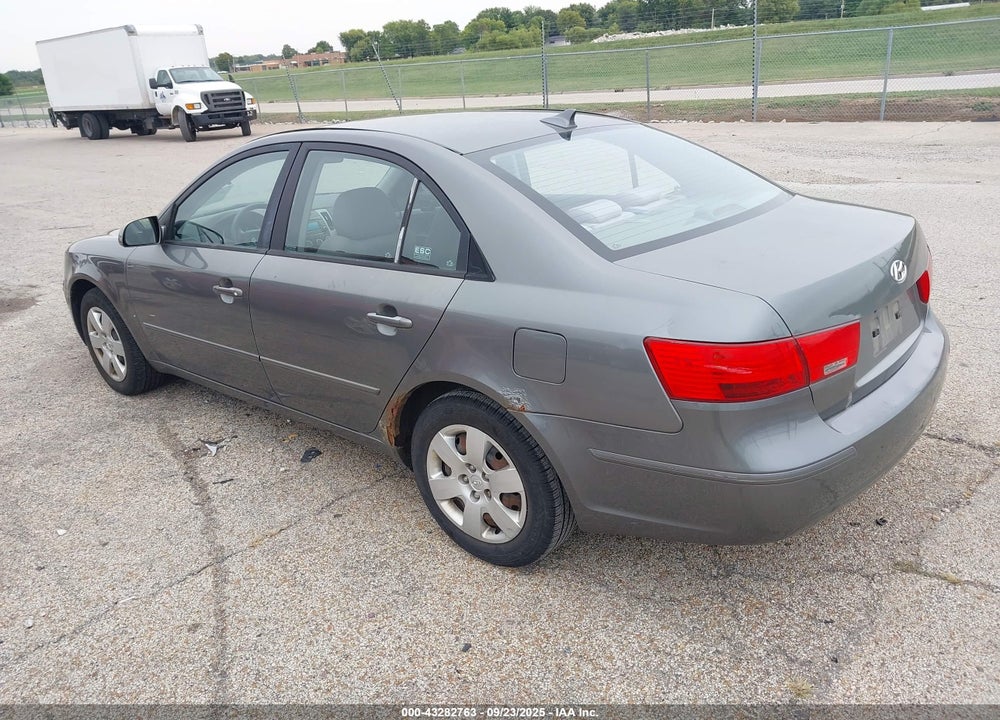 2010 HYUNDAI SONATA VIN: 5NPET4AC5AH617931