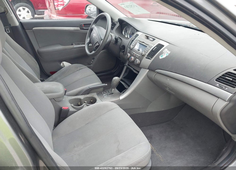 2010 HYUNDAI SONATA VIN: 5NPET4AC5AH617931