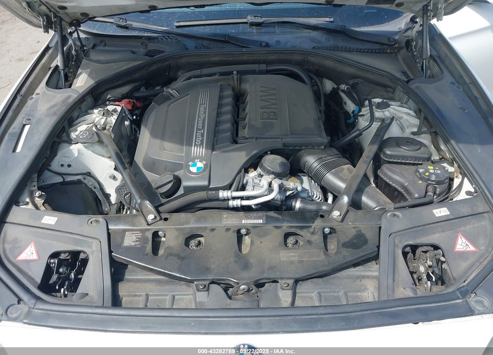 2011 BMW 5 SERIES VIN: WBAFR7C5XBC802800