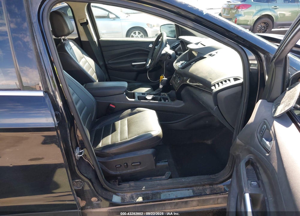 2017 FORD ESCAPE TITANIUM VIN: 1FMCU9J99HUE62219