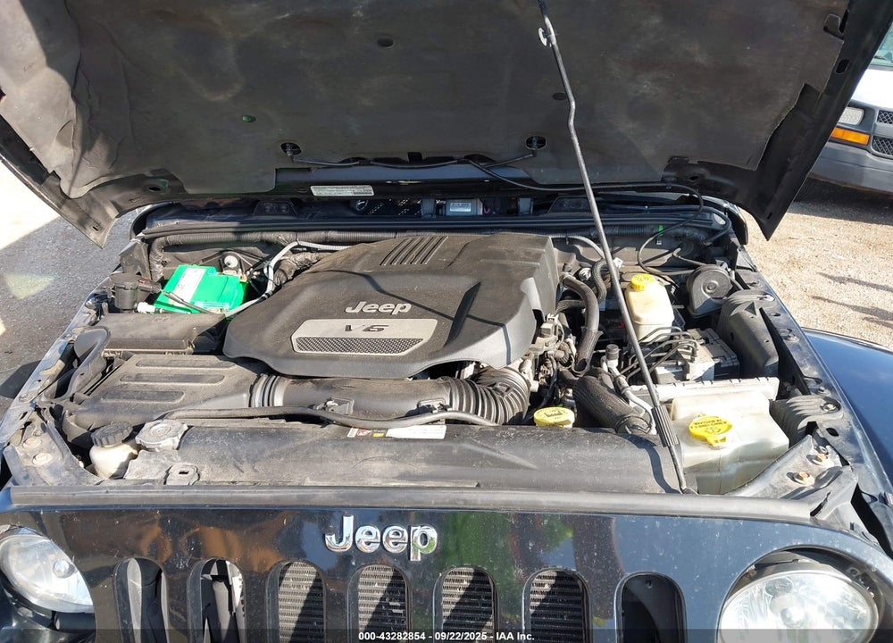 2014 JEEP WRANGLER UNLIMITED VIN: 1C4BJWEG3EL137907