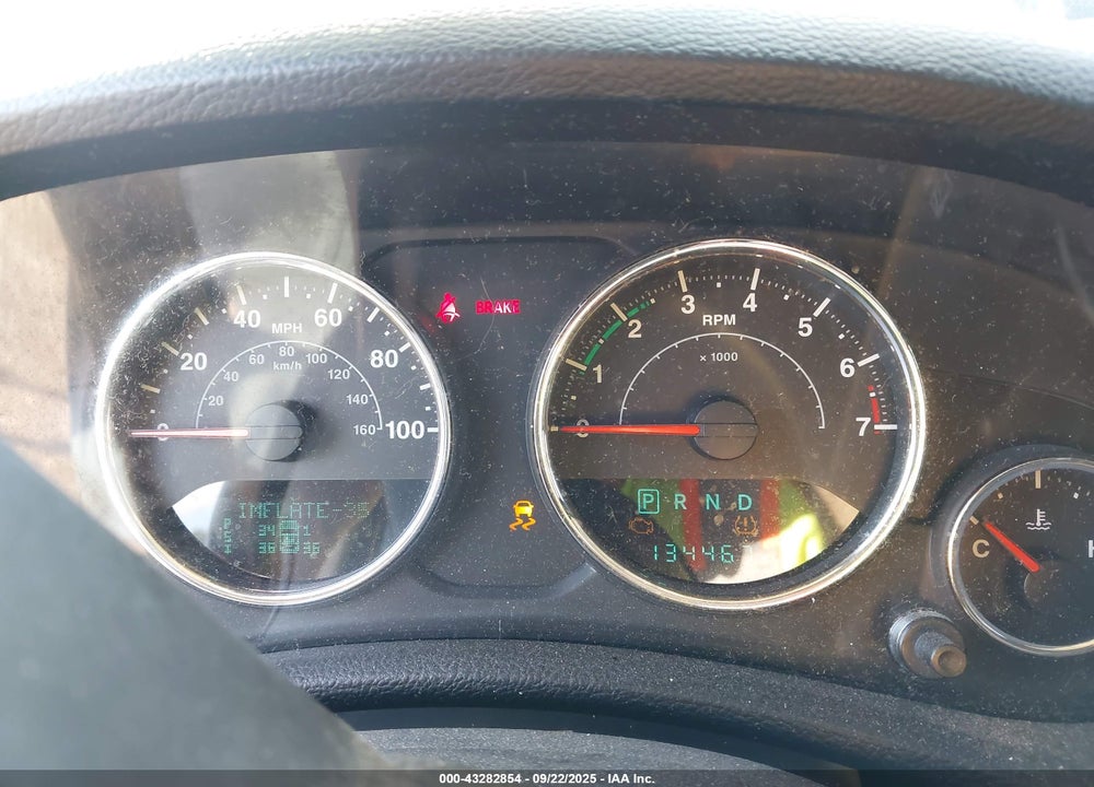 2014 JEEP WRANGLER UNLIMITED VIN: 1C4BJWEG3EL137907