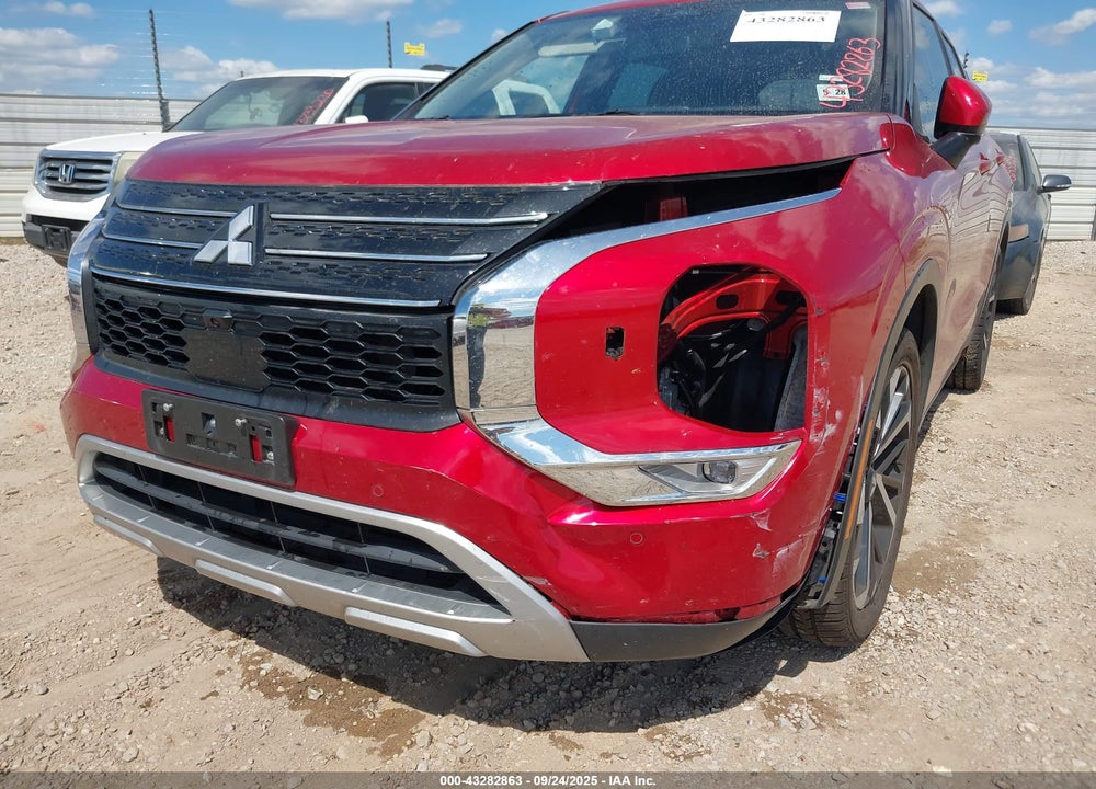 2023 MITSUBISHI OUTLANDER VIN: JA4J4UA81PZ032556