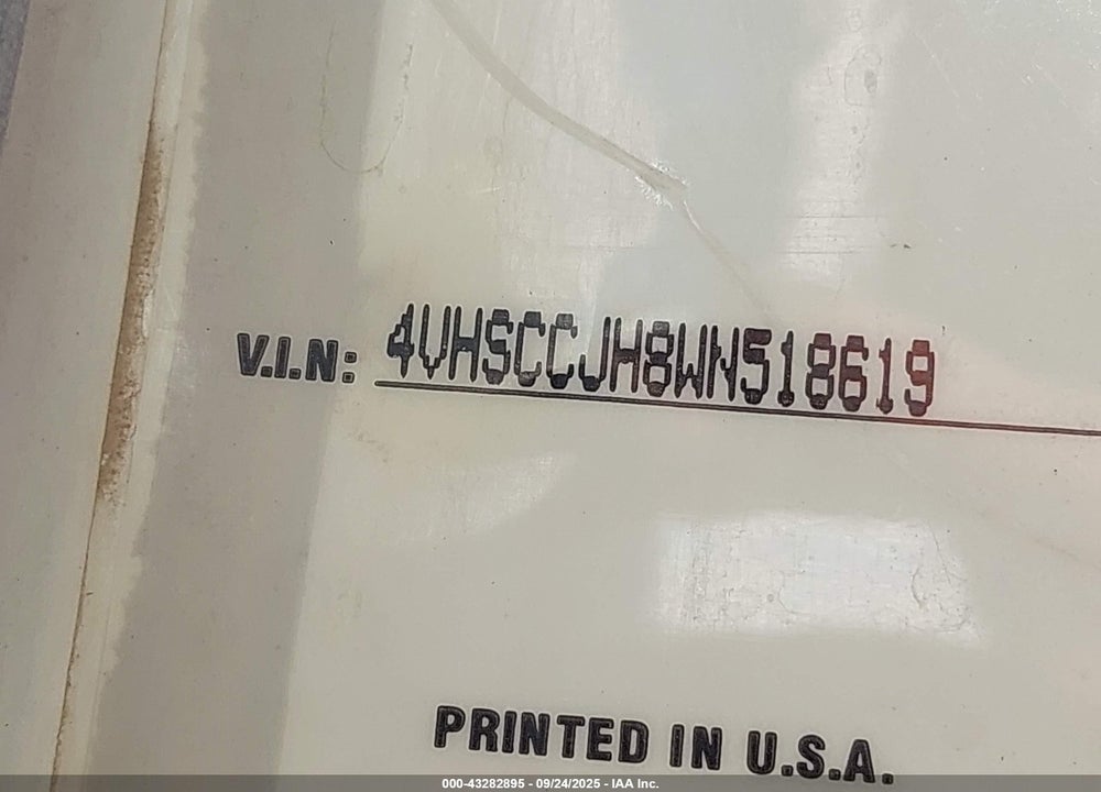 1998 VOLVO ACL VIN: 4VHSCCJH8WN518619