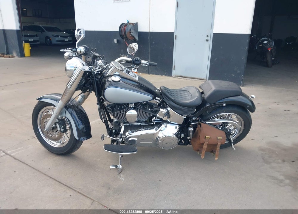 2012 HARLEY-DAVIDSON FLSTF VIN: 1HD1BXV31CB043070