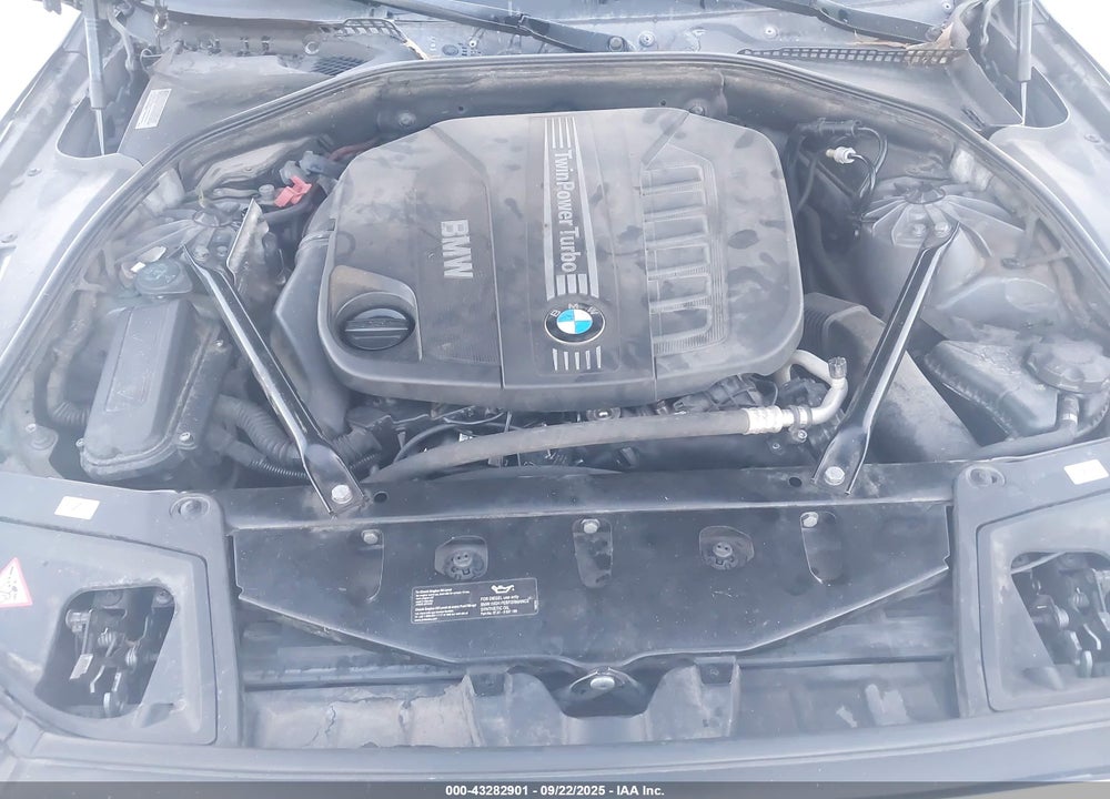 2014 BMW 5 SERIES VIN: WBAXA5C58ED689797