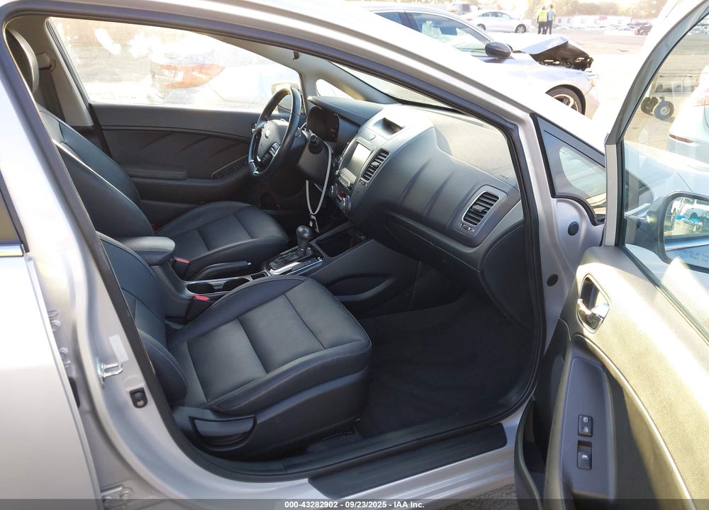 2018 KIA FORTE VIN: 3KPFL4A81JE207499