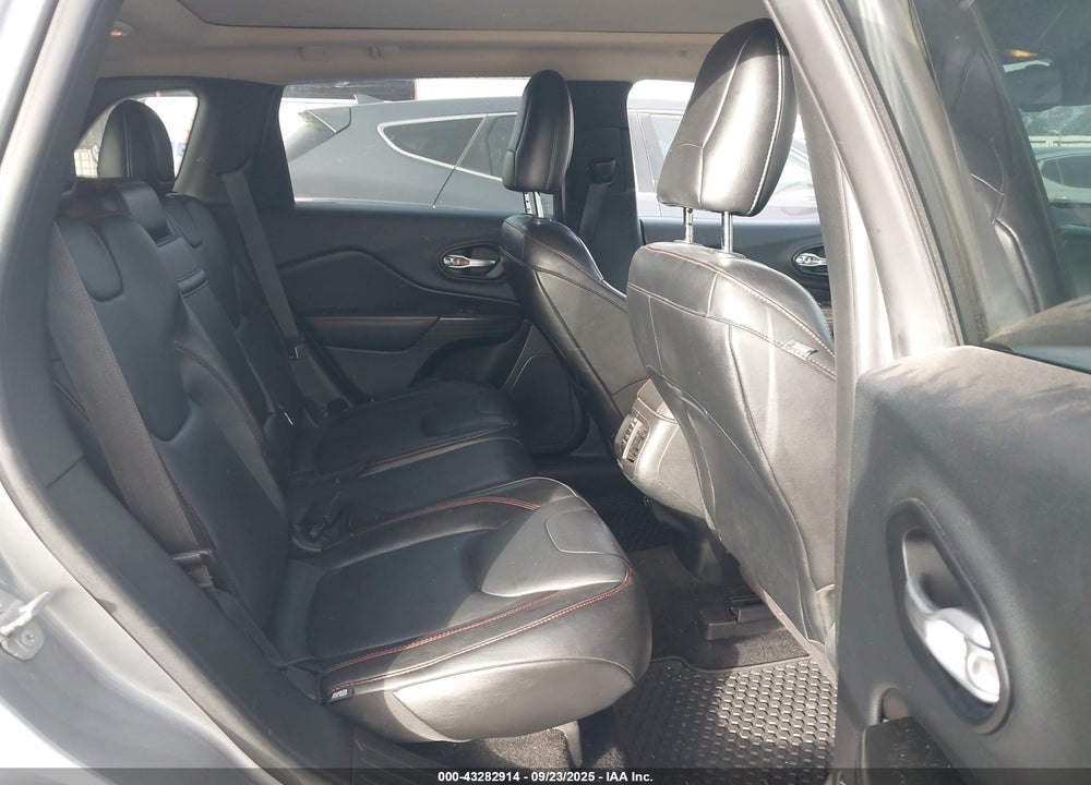 2014 JEEP CHEROKEE VIN: 1C4PJMBS0EW214167