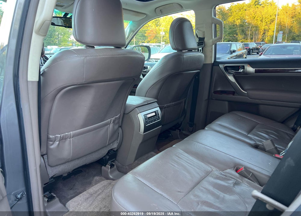 2011 LEXUS GX VIN: JTJBM7FX9B5022947