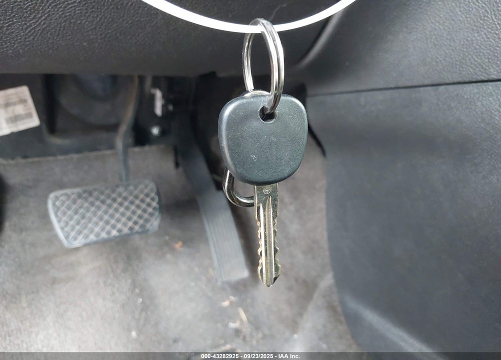 2011 CHEVROLET HHR LT VIN: 3GNBABFW5BS530092