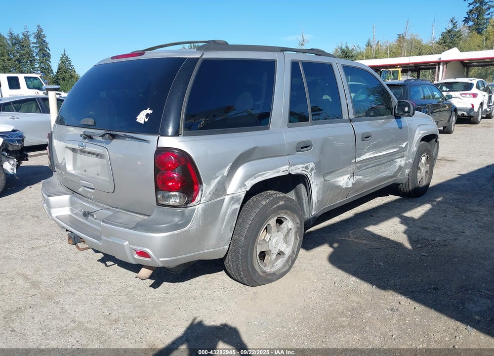 2005 CHEVROLET TRAILBLAZER LS VIN: 1GNDT13S752380873