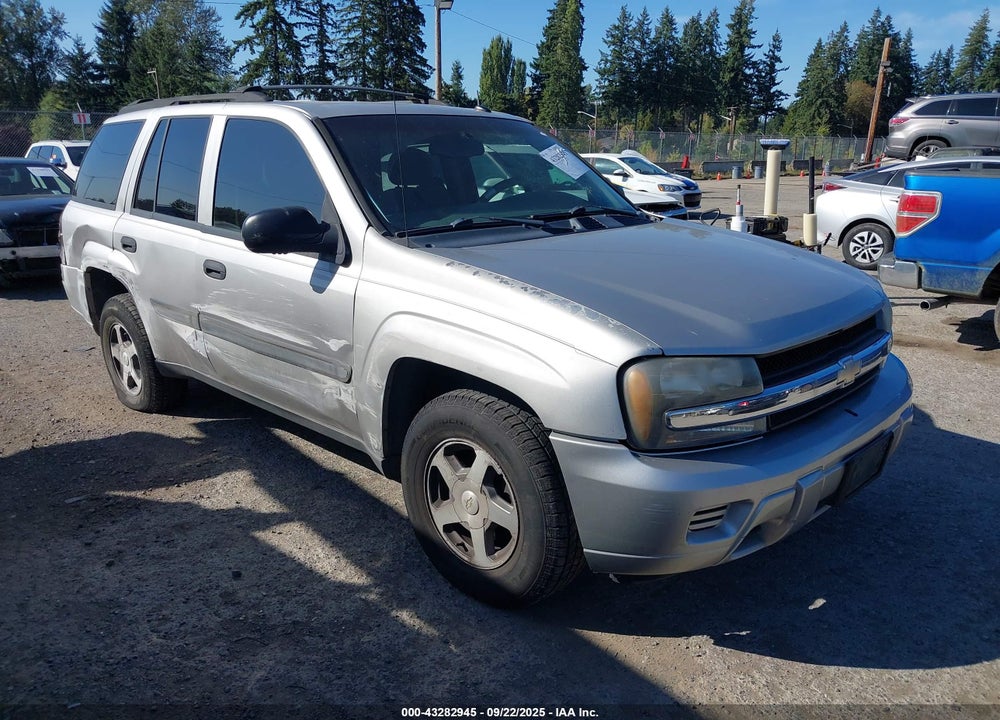 2005 CHEVROLET TRAILBLAZER LS VIN: 1GNDT13S752380873