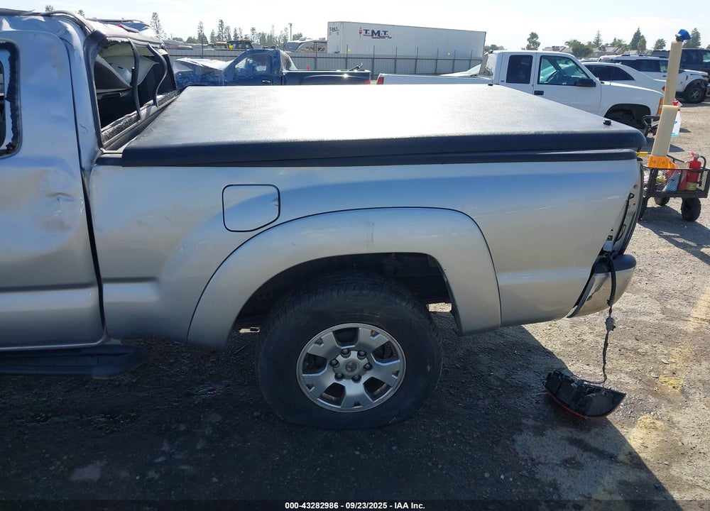 2005 TOYOTA TACOMA BASE V6 VIN: 5TEUU42N75Z127518