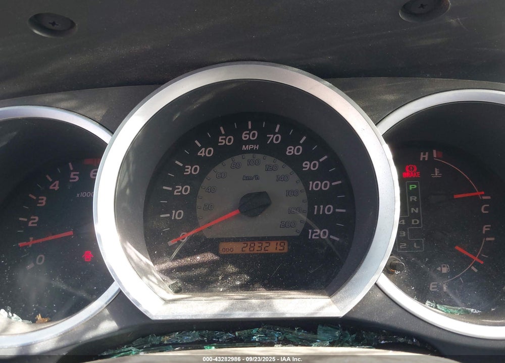 2005 TOYOTA TACOMA BASE V6 VIN: 5TEUU42N75Z127518