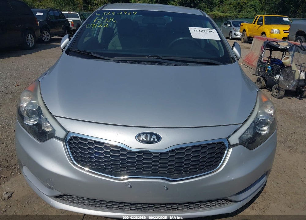 2015 KIA FORTE VIN: KNAFK4A61F5422138